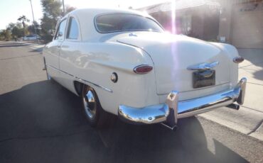 Ford-Coupe-1949-white-11909-10