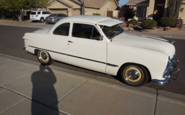 Ford-Coupe-1949-white-11909-4