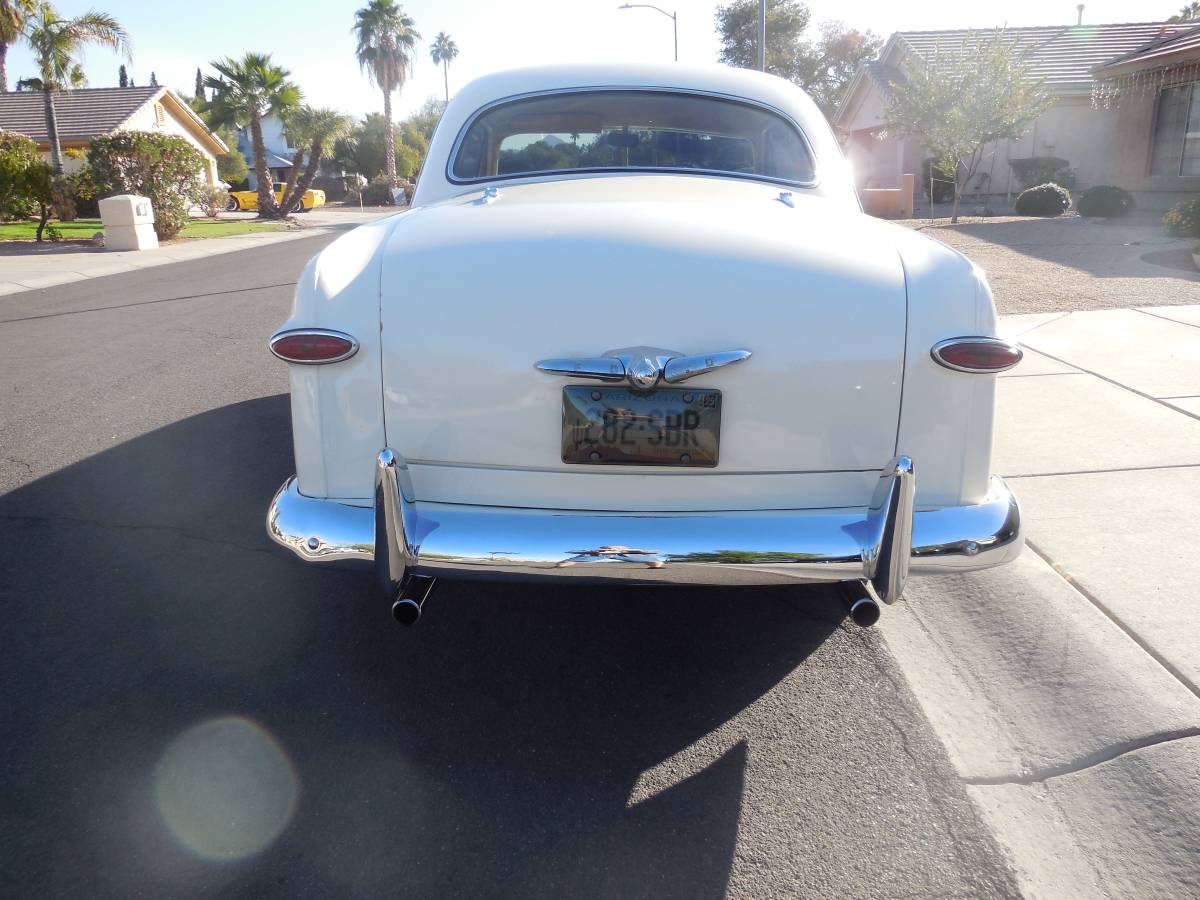 Ford-Coupe-1949-white-11909-6