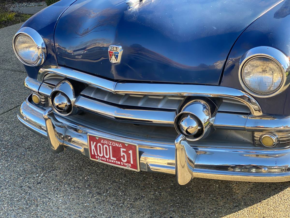 Ford-Custom-v8-flathead-1951-blue-144839-8