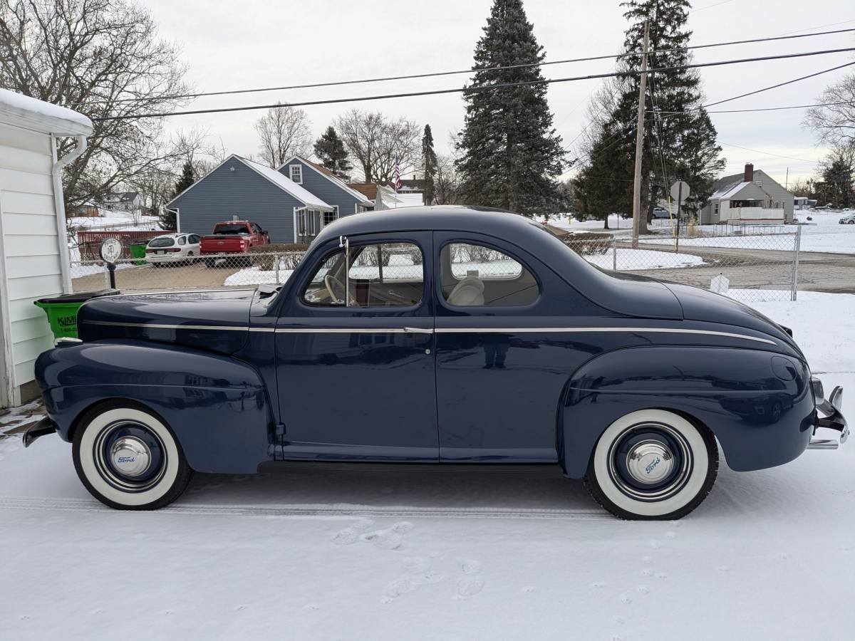 Ford-Deluxe-1941-blue-78053-2