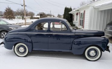 Ford-Deluxe-1941-blue-78053-4