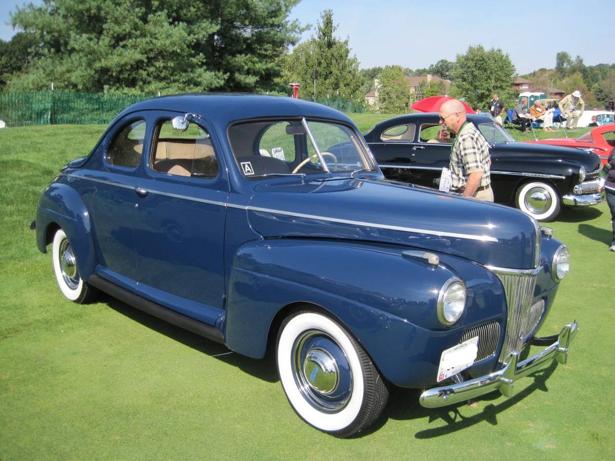 Ford-Deluxe-1941-blue-78053