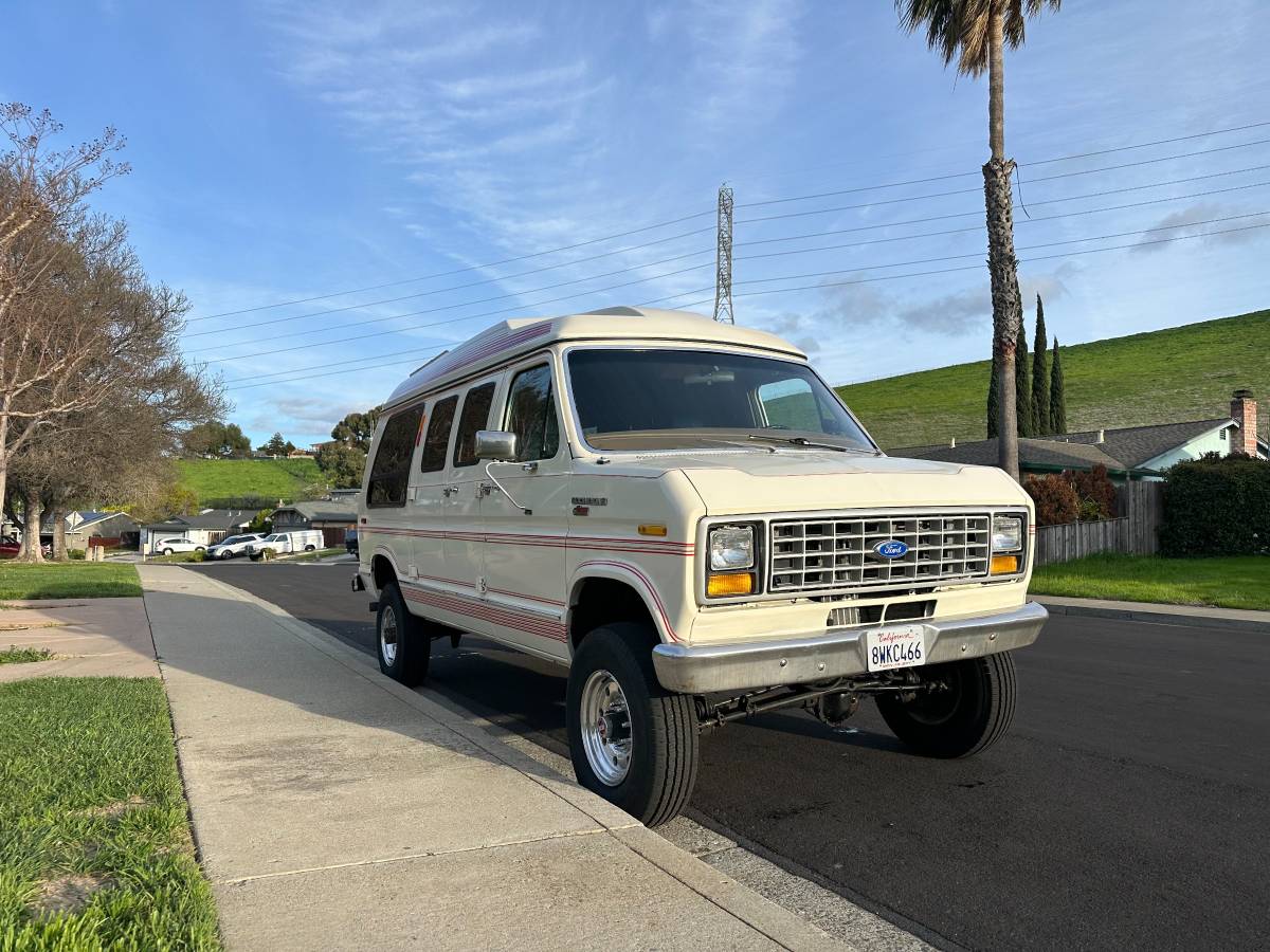 Ford-Econoline-e350-diesel-1990-128747