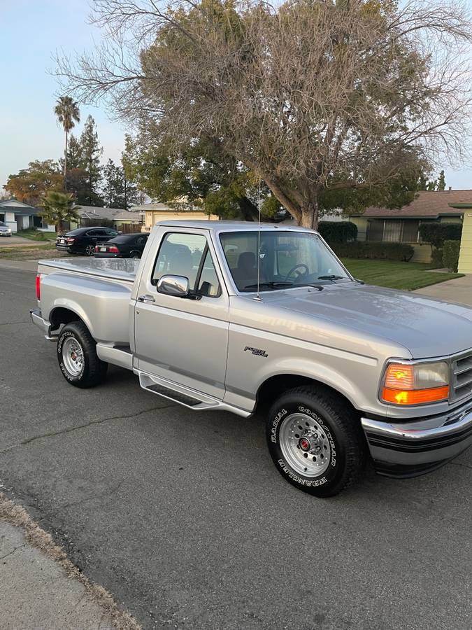 Ford-F-150-1993-231745-1