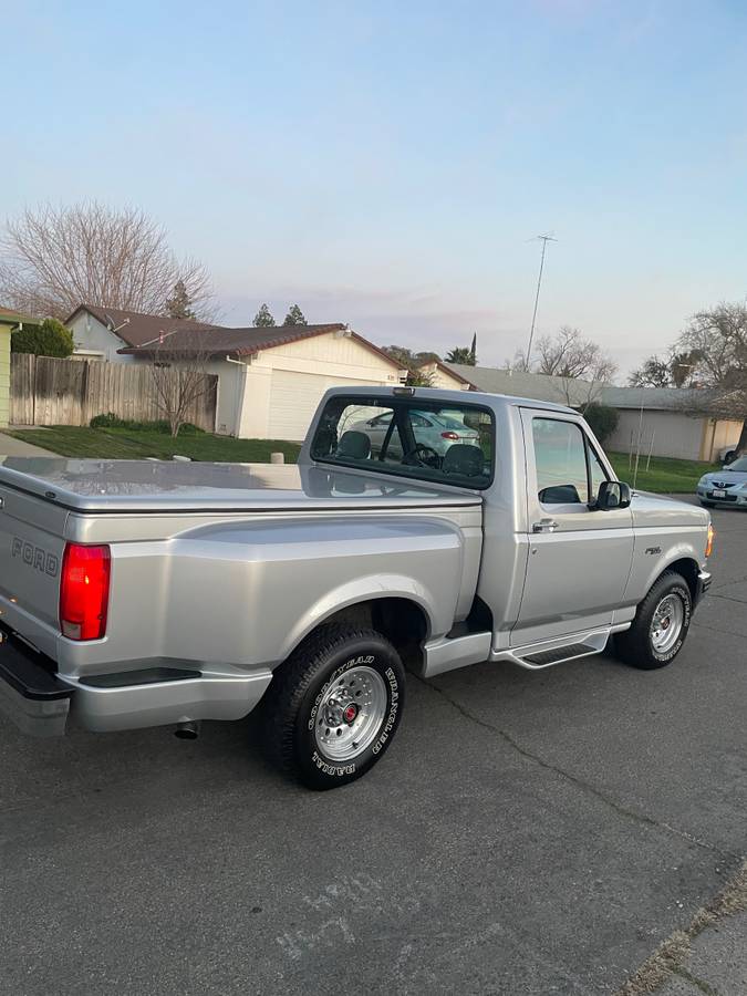 Ford-F-150-1993-231745-2