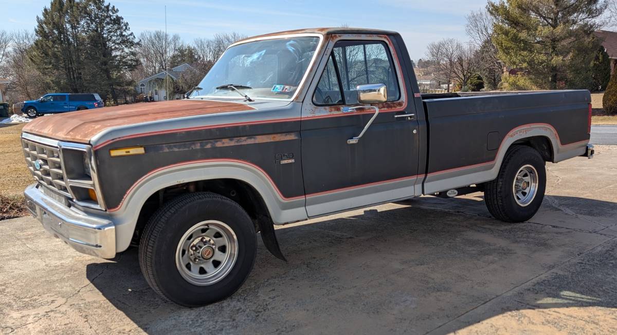 Ford-F-150-xlt-1985-black-140013