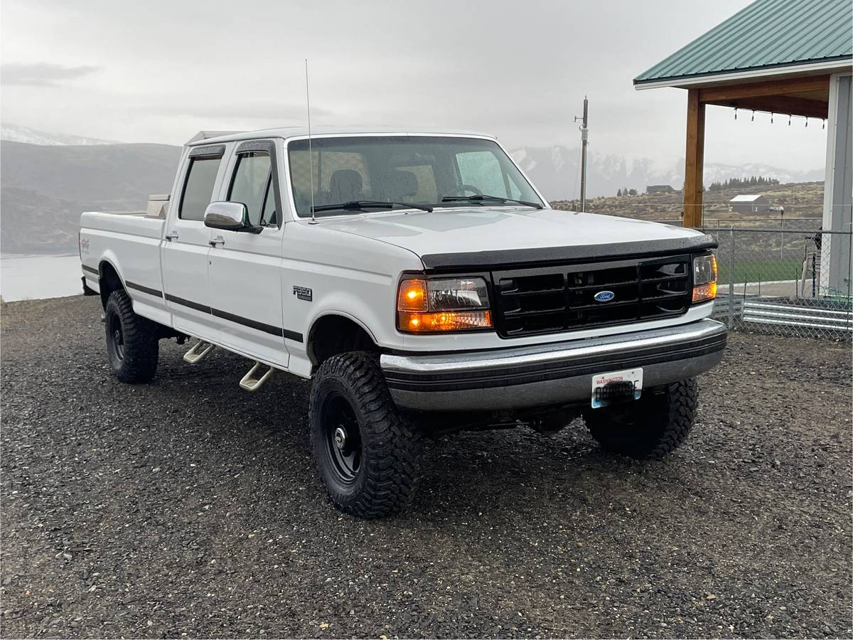 Ford-F-350-1995-white-278738-1