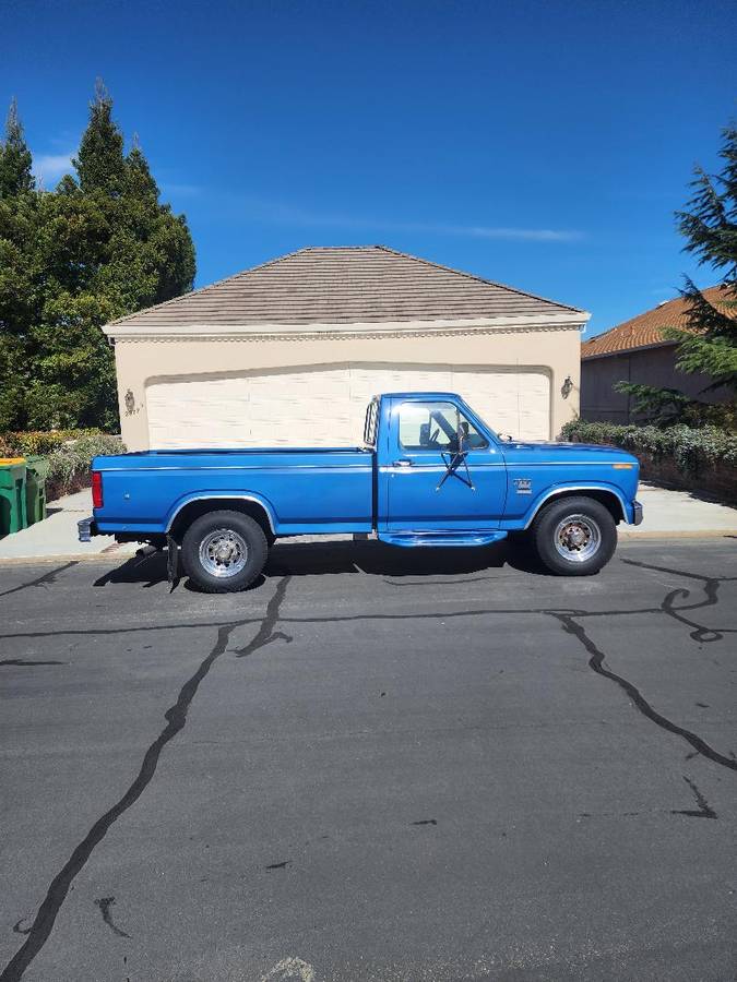 Ford-F-350-diesel-1985-blue-197949-1