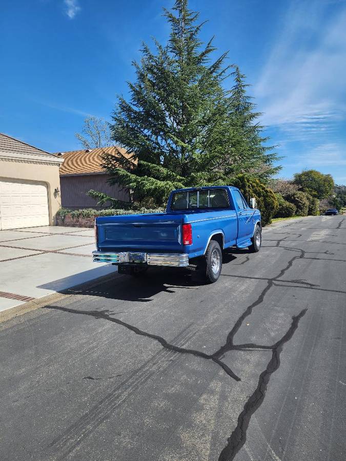 Ford-F-350-diesel-1985-blue-197949-2