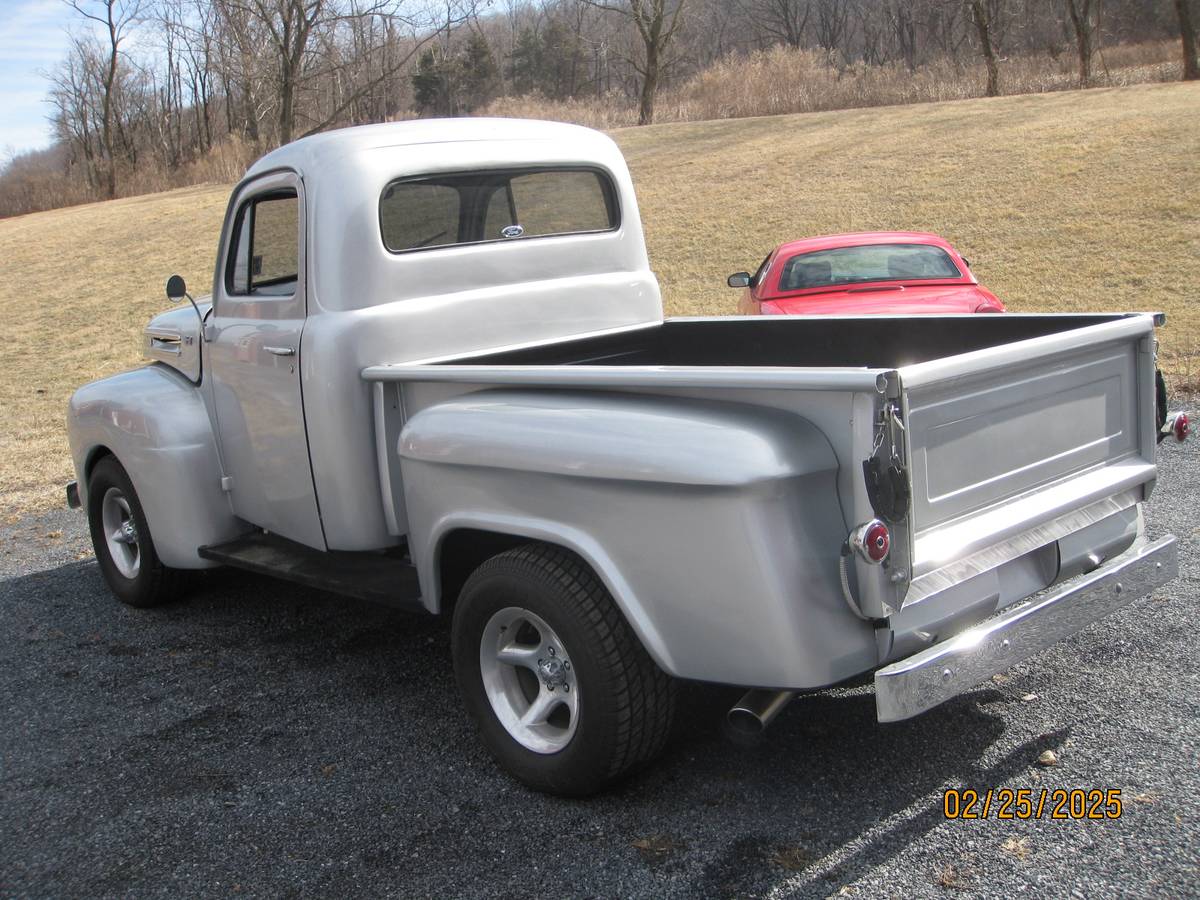 Ford-F1-custom-1951-silver-4133-7