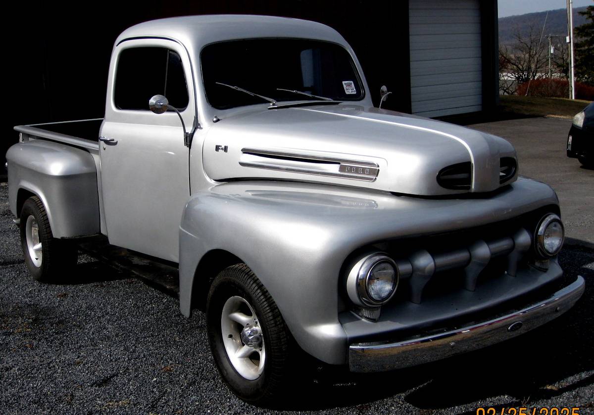 Ford-F1-custom-1951-silver-4133