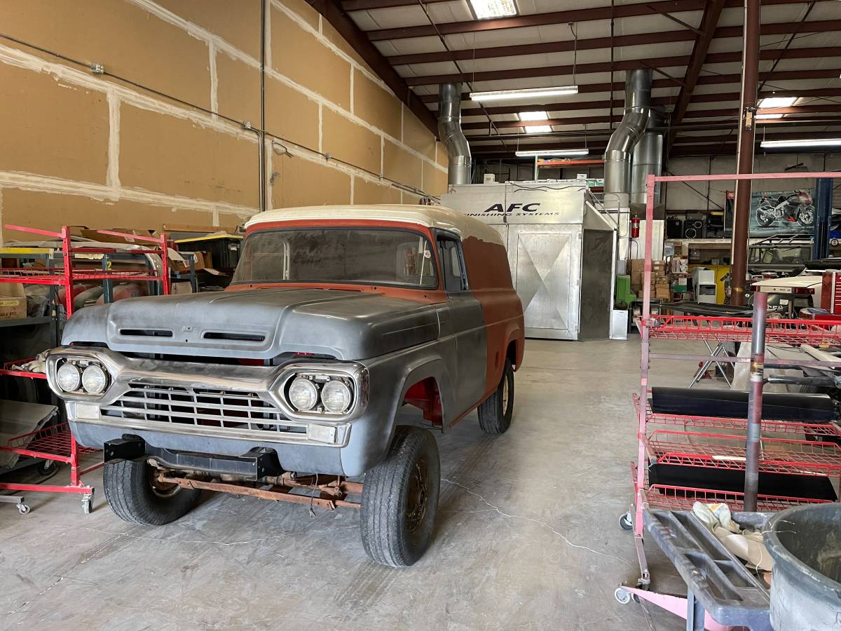 Ford-F100-custom-1960-custom-1986-3