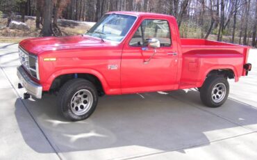 Ford-F150-1986-red-82657-11