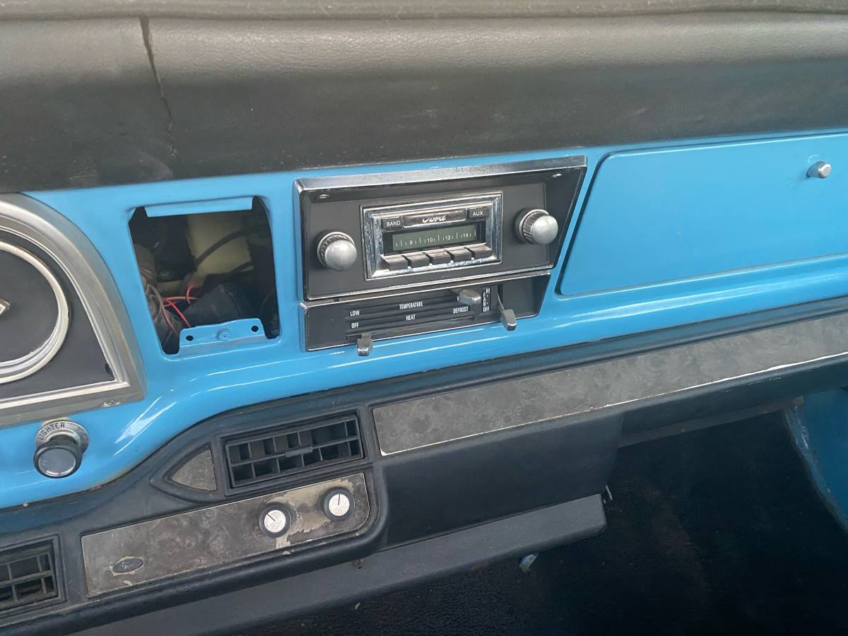 Ford-F250-1972-blue-34187-7