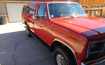 Ford-F250-4x4-1985-red-96560-7