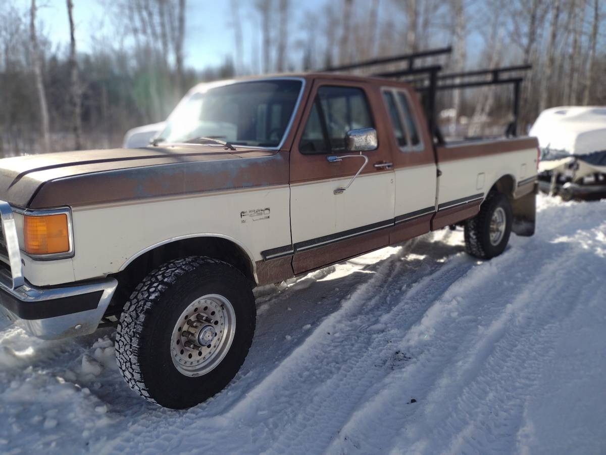 Ford-F250-lariat-1987-35076