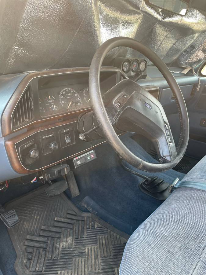 Ford-F350-crew-cab-diesel-1987-grey-268084-12