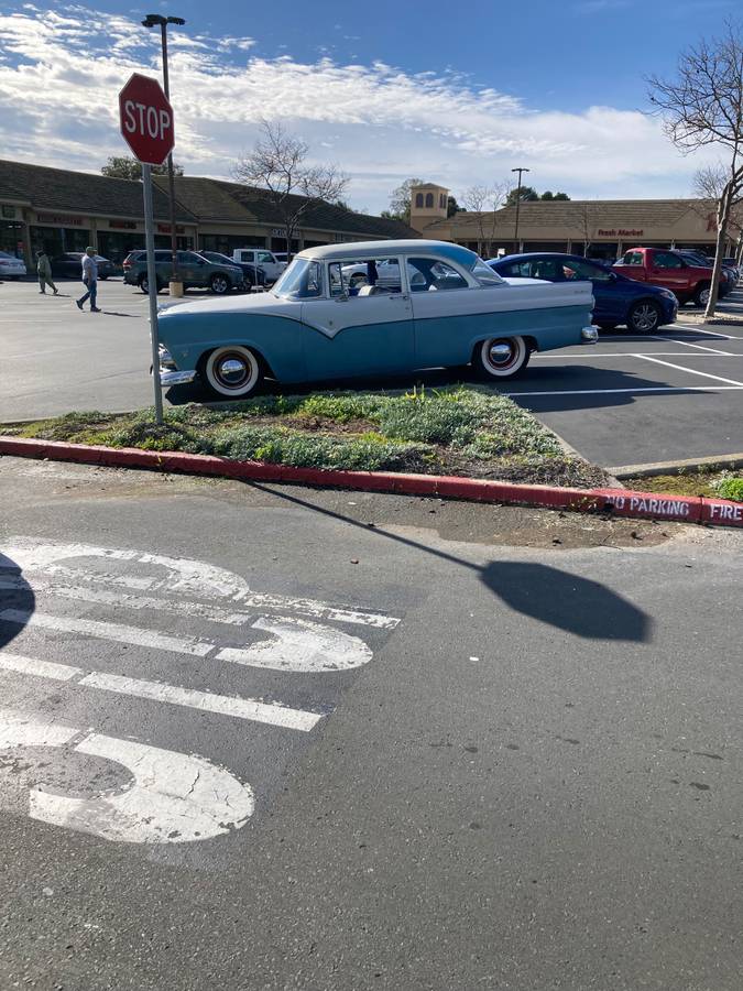 Ford-Fairlane-1955-2