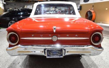 Ford-Falcon-1963-red-36032-9