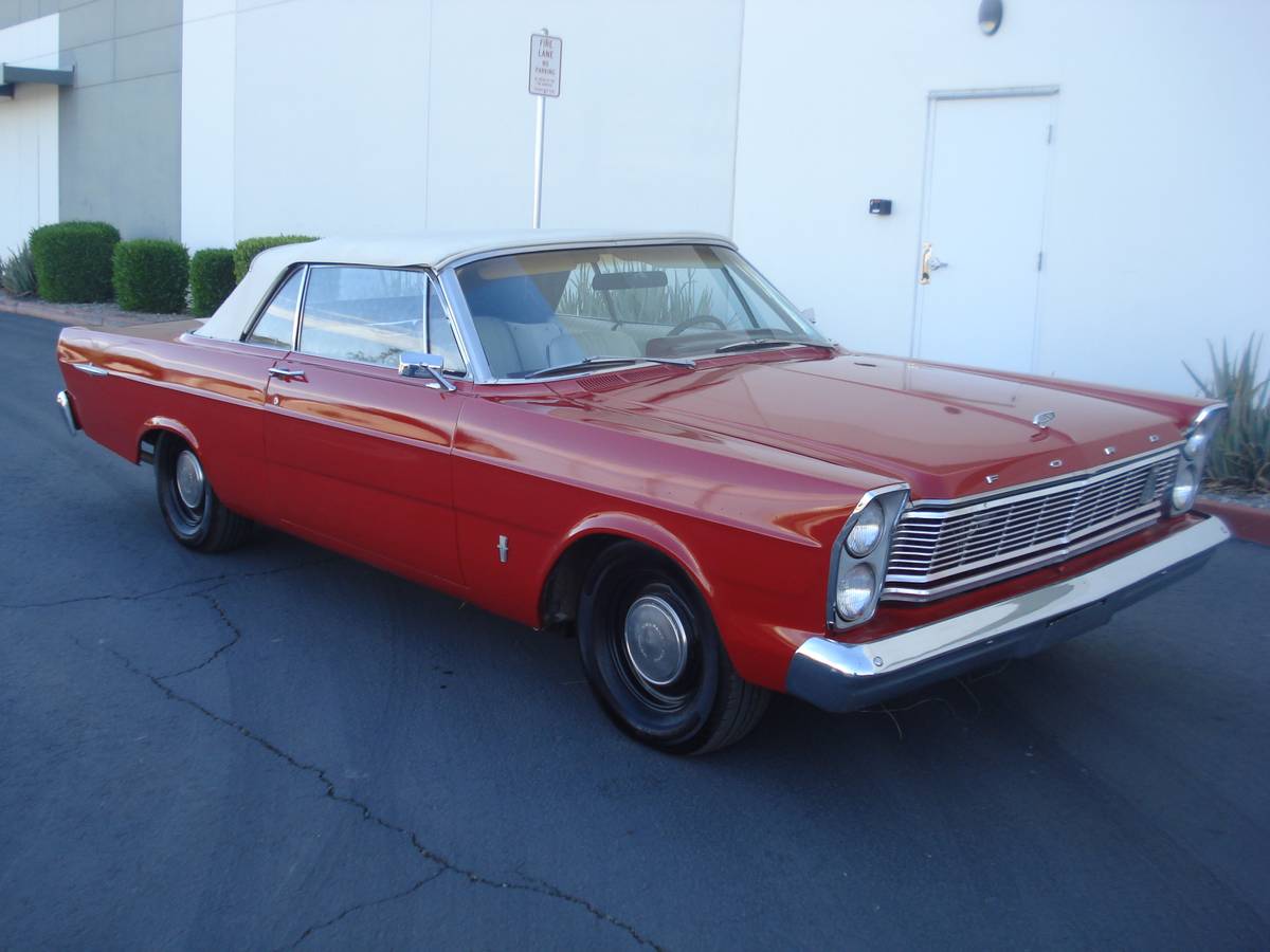 Ford-Galaxie-500-convertible-1965-47031-23