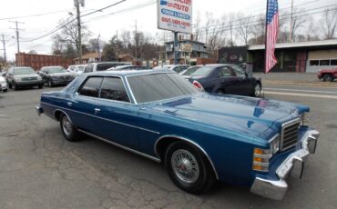 Ford-Ltd-1977-blue-98817-1