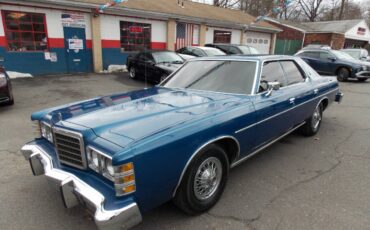 Ford-Ltd-1977-blue-98817-2