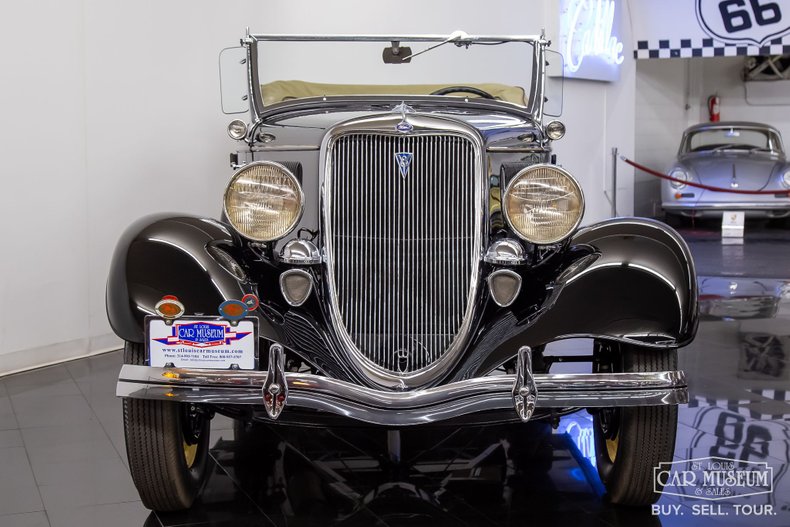 Ford-Model-40-Deluxe-Phaeton-1934-Black-Brown-Leather-0-3