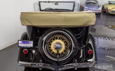 Ford-Model-40-Deluxe-Phaeton-1934-Black-Brown-Leather-0-7