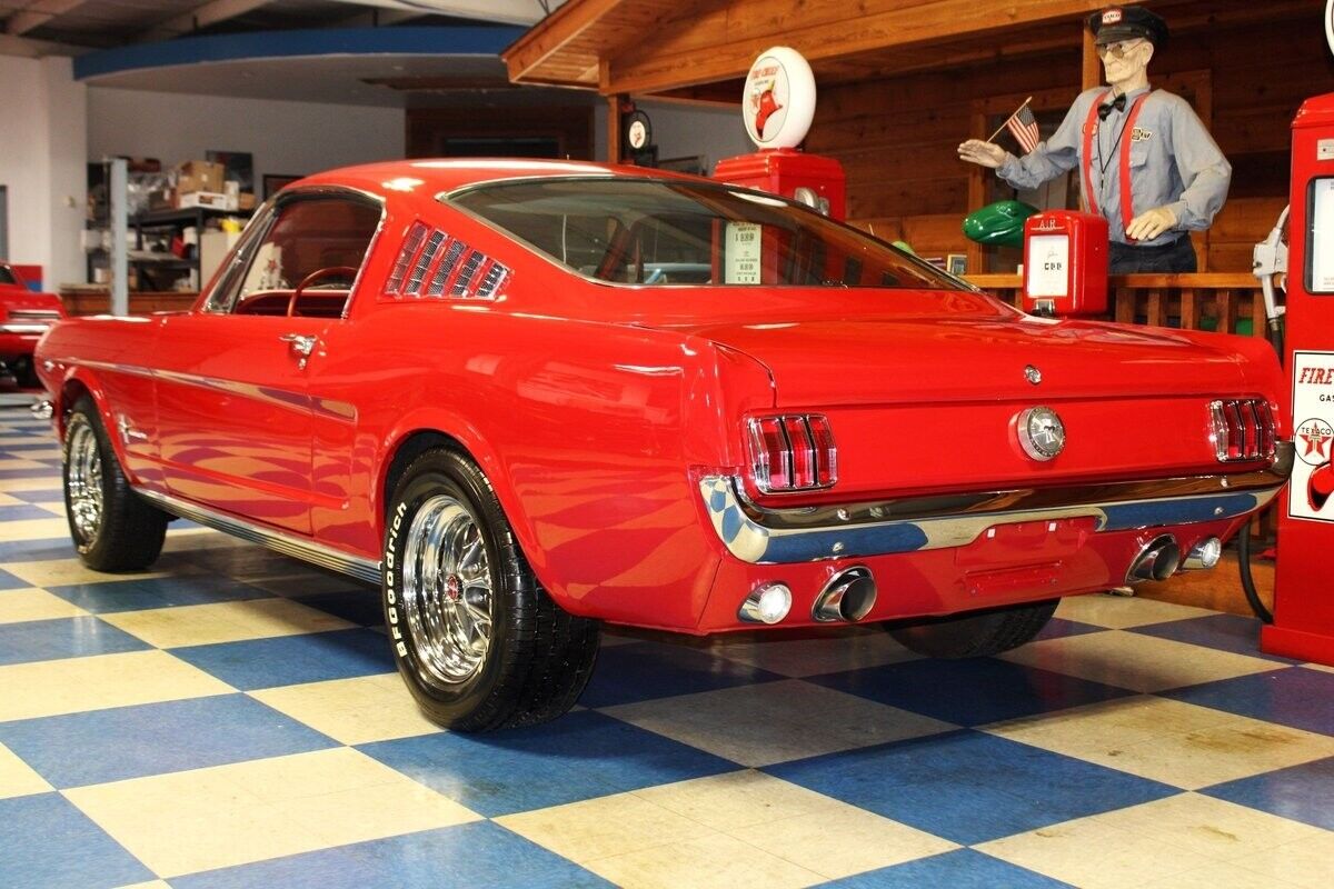 Ford-Mustang-1965-Red-Red-0-4