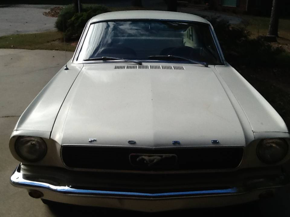 Ford-Mustang-1966-white-34121-7