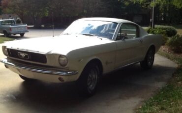 Ford-Mustang-1966-white-34121-8