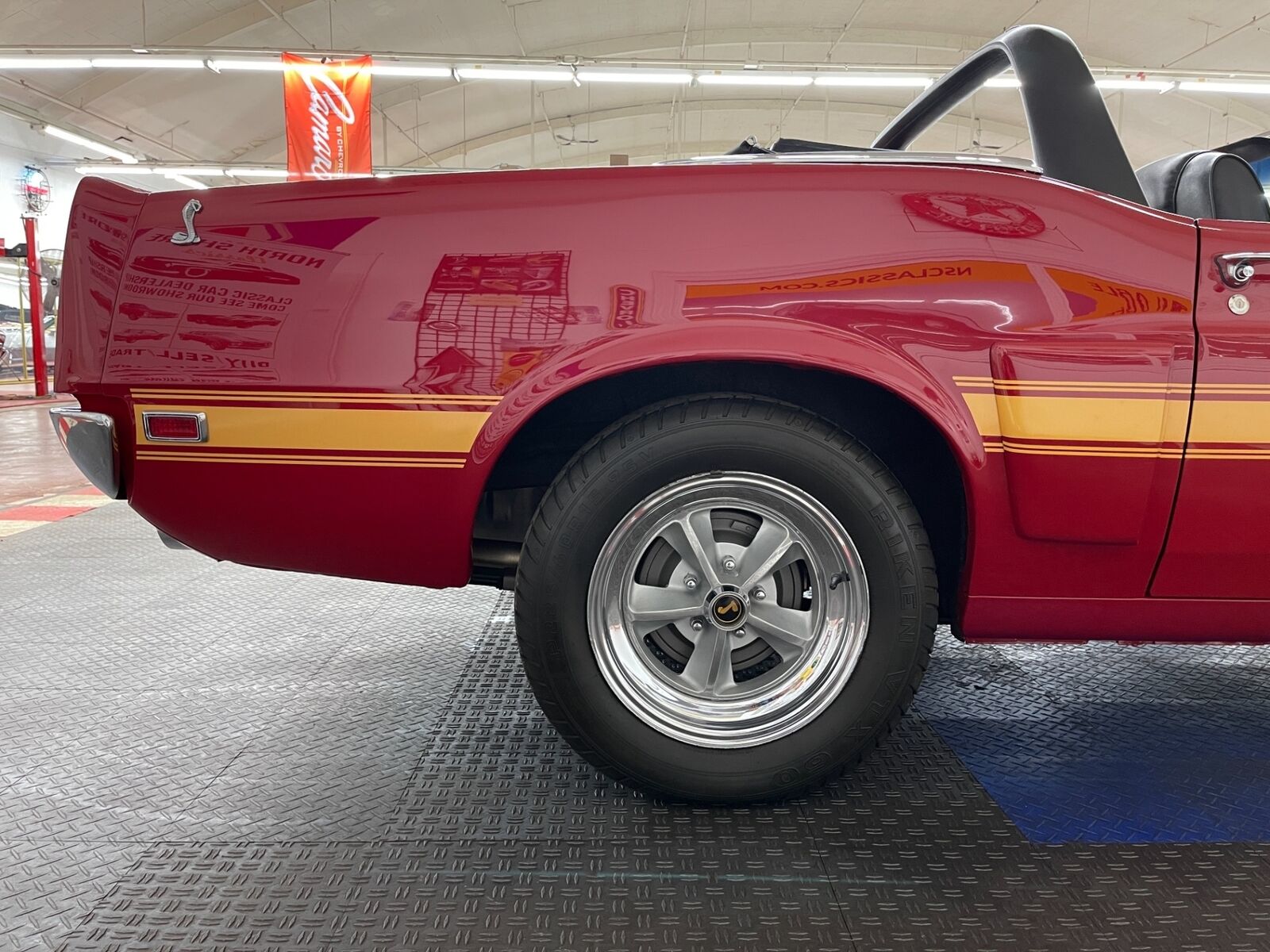 Ford-Mustang-1969-Red-Black-62880-30