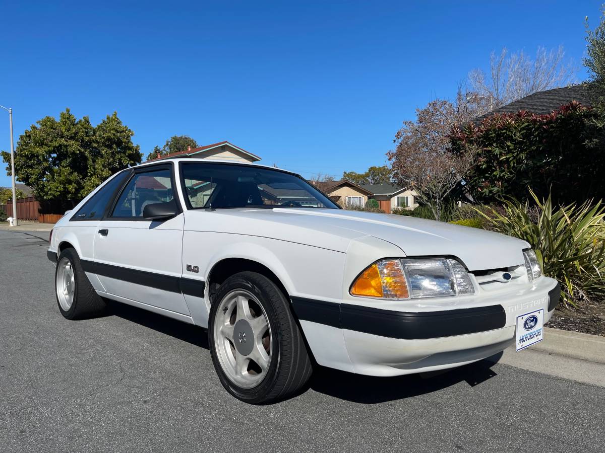 Ford-Mustang-1991-204386-9