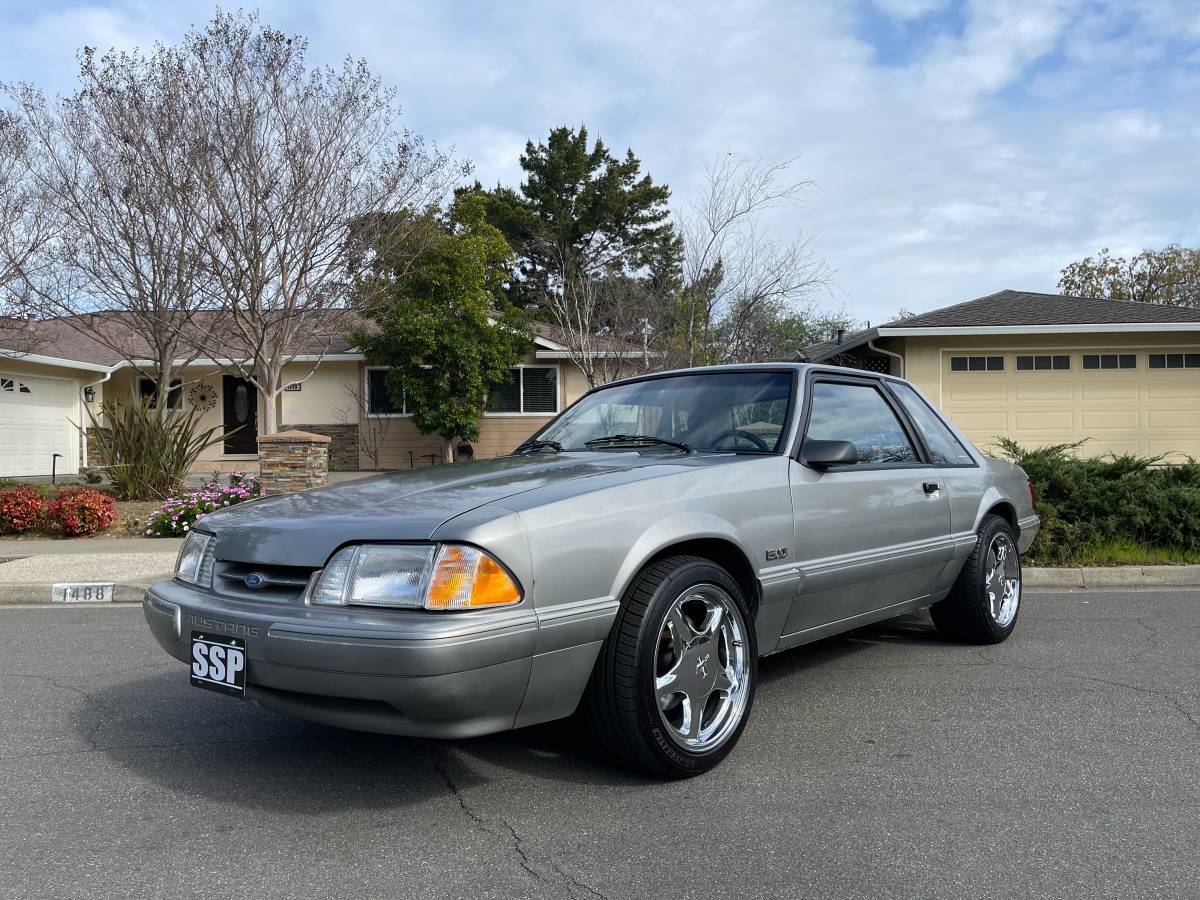 Ford-Mustang-1992-309476