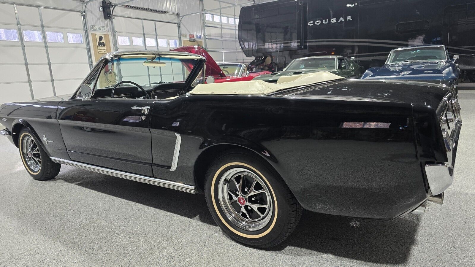 Ford-Mustang-Cabriolet-1965-Black-180068-3