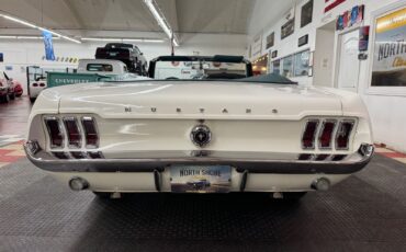 Ford-Mustang-Cabriolet-1967-White-Other-Color-0-19