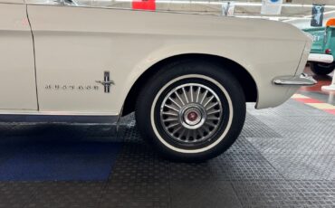 Ford-Mustang-Cabriolet-1967-White-Other-Color-0-32