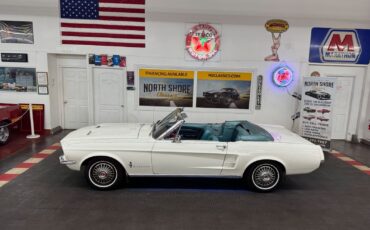 Ford-Mustang-Cabriolet-1967-White-Other-Color-0-36