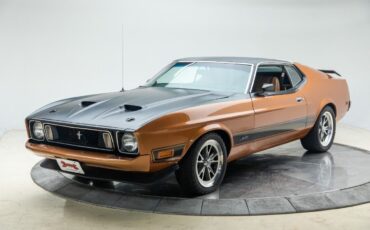 Ford Mustang  year1}