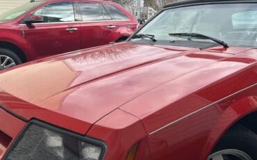 Ford-Mustang-convertible-1986-red-154201-1