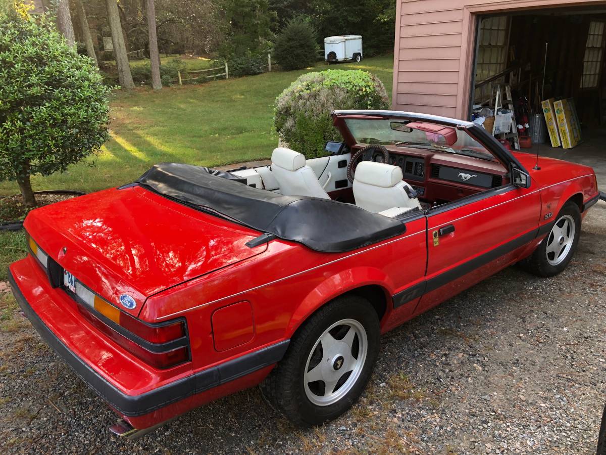 Ford-Mustang-convertible-1986-red-154201-10