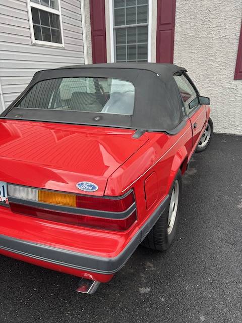 Ford-Mustang-convertible-1986-red-154201-4