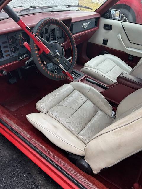 Ford-Mustang-convertible-1986-red-154201-5