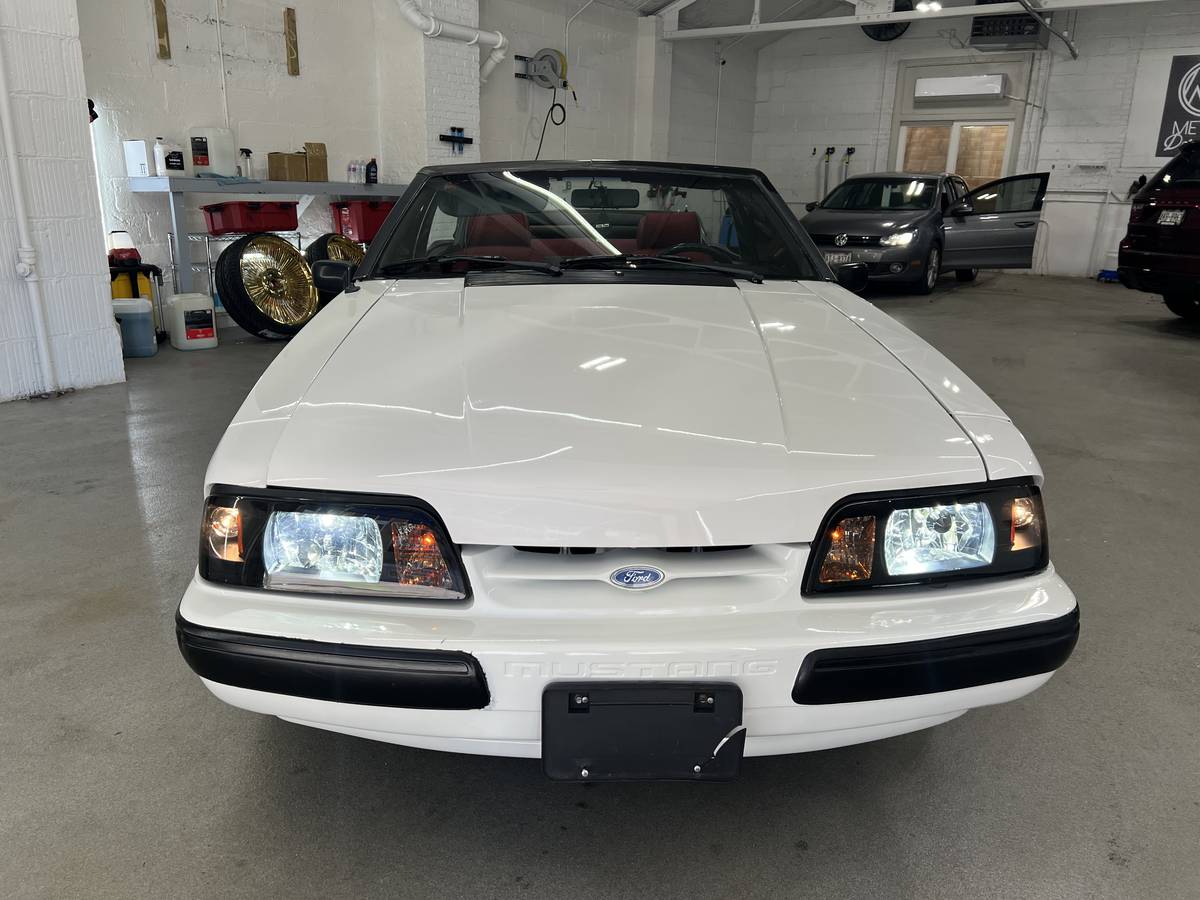 Ford-Mustang-convertible-1989-117482