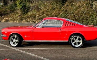 Ford-Mustang-fastback-1965-2-18