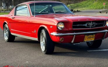 Ford-Mustang-fastback-1965-2-2