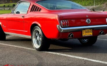 Ford-Mustang-fastback-1965-2-20