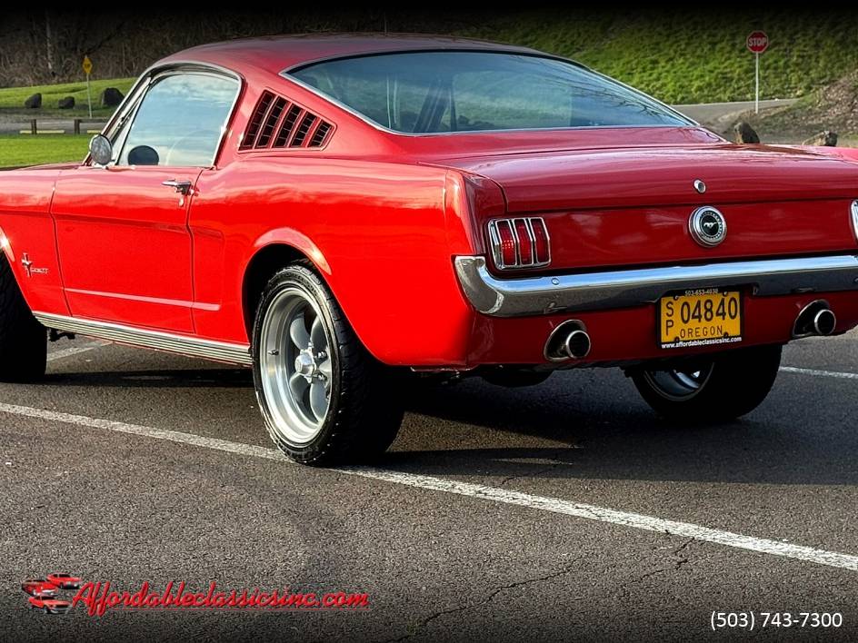 Ford-Mustang-fastback-1965-2-20