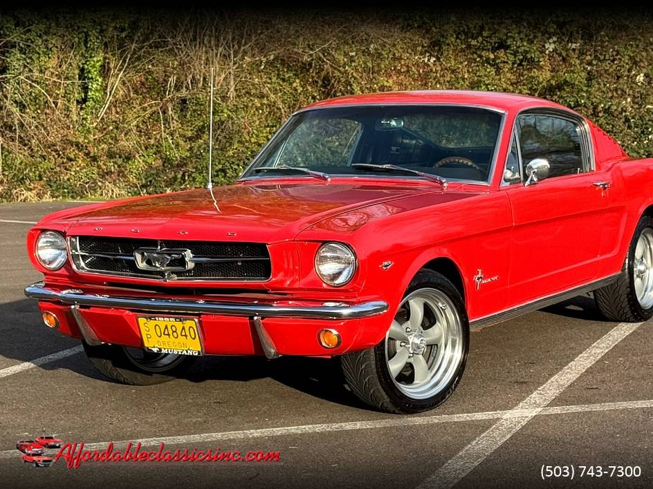 Ford-Mustang-fastback-1965-2